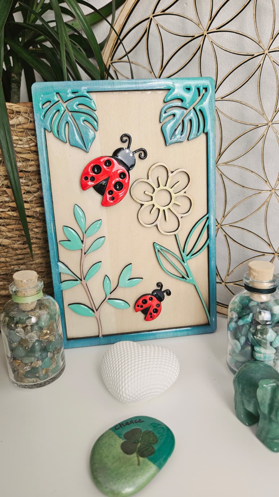 Cadre enchanté – Les Coccinelles et la Fleur